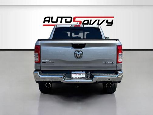 Billet Silver Metallic Clearcoat 2024 RAM 1500 Big Horn/Lone Star