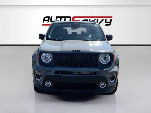 Sting-Gray Clearcoat 2020 Jeep Renegade Upland