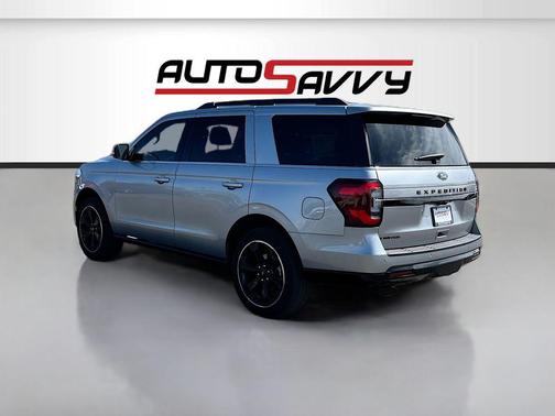 ICONIC SILVER METALLIC 2024 Ford Expedition Limited