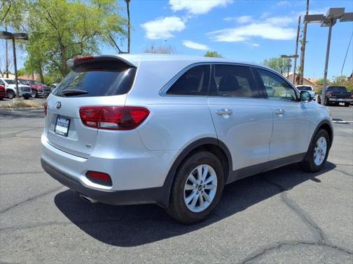 2020 Kia Sorento LX