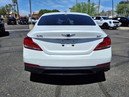2020 Genesis G70 2.0T RWD