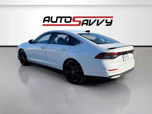 Platinum White Pearl 2024 Honda Accord Hybrid Sport