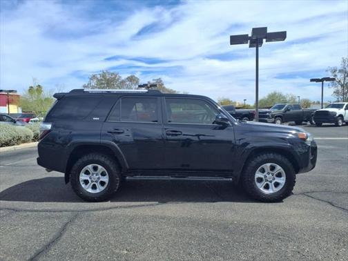2022 Toyota 4Runner SR5