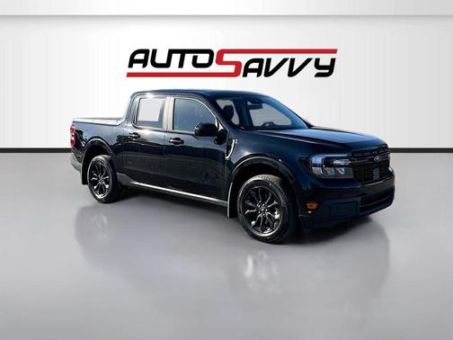 SHADOW BLACK 2023 Ford Maverick Lariat