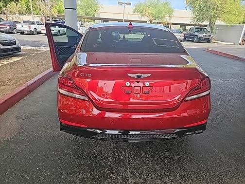 2020 Genesis G70 2.0T RWD