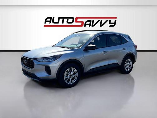 ICONIC SILVER METALLIC 2024 Ford Escape Active
