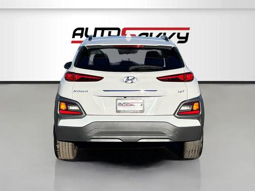 Chalk White 2021 Hyundai KONA Limited
