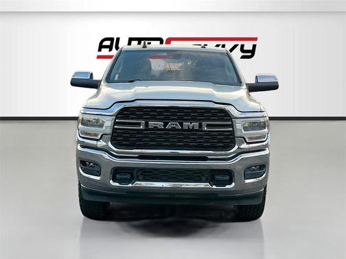 2022 RAM 2500 Laramie Crew Cab 4x4 6'4' Box