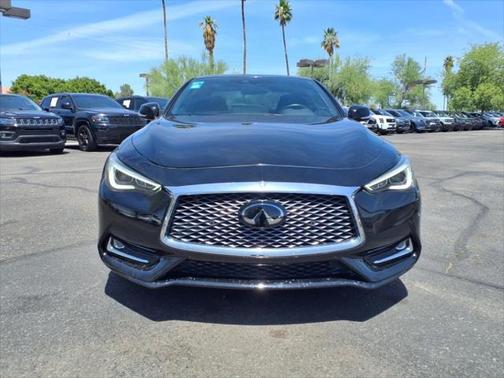 2022 INFINITI Q60 LUXE