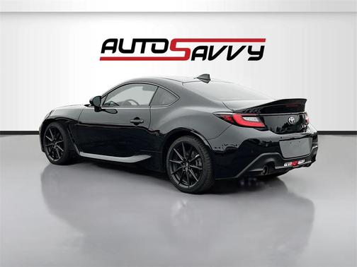 2025 Toyota GR86 Premium