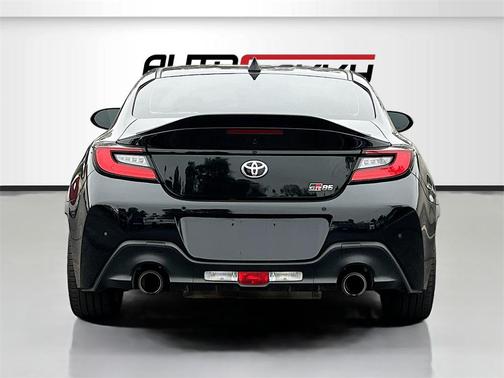 2025 Toyota GR86 Premium