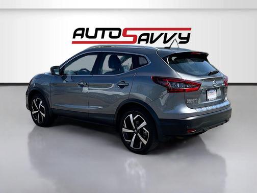 Gun Metallic 2022 Nissan Rogue Sport SL