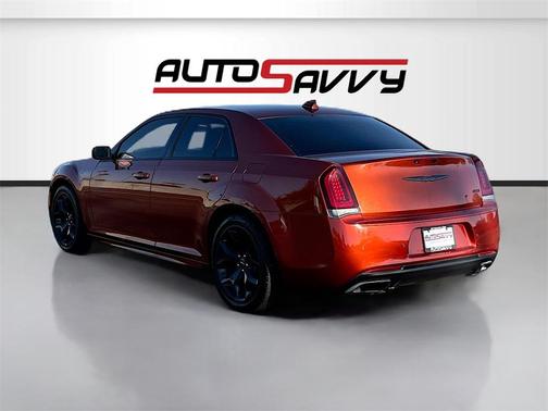 2021 Chrysler 300 Touring