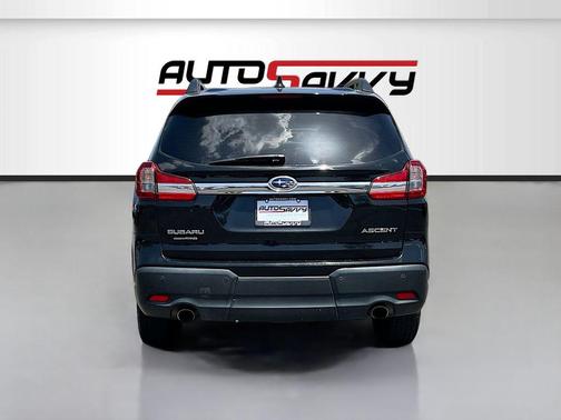 Crystal Black Silica 2020 Subaru Ascent Premium 8-Passenger