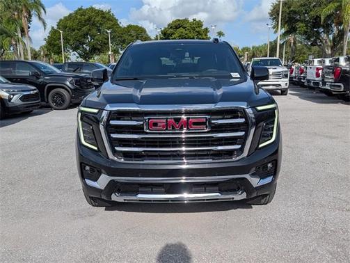 2025 GMC Yukon Elevation