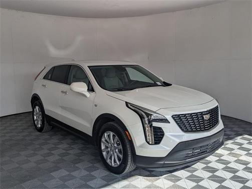 2023 Cadillac XT4 Luxury