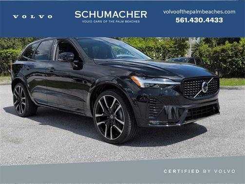 2024 Volvo XC60 B5 Ultimate Dark Theme