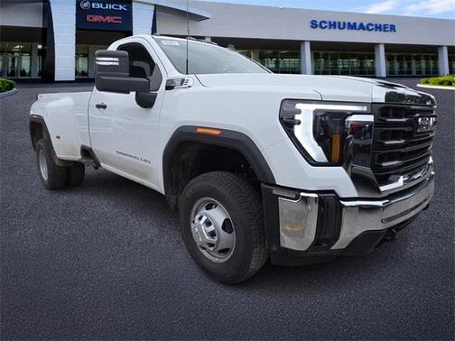 2025 GMC Sierra 3500 Pro