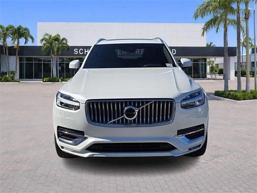 2023 Volvo XC90 B5 Plus