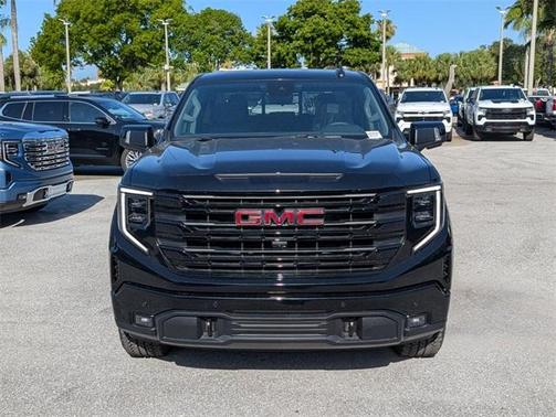 2025 GMC Sierra 1500 Elevation