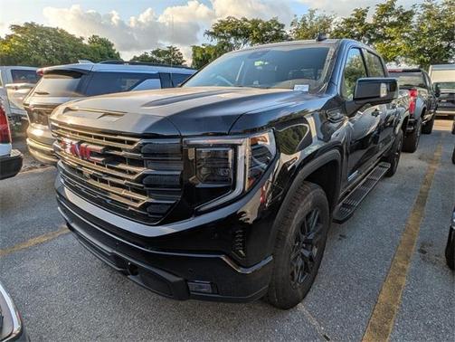 2025 GMC Sierra 1500 Elevation