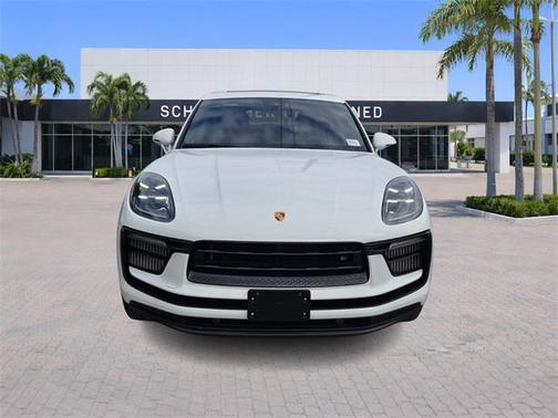 2022 Porsche Macan S