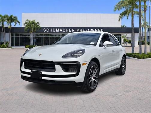2022 Porsche Macan S