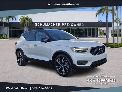 2021 Volvo XC40 T4 R-Design