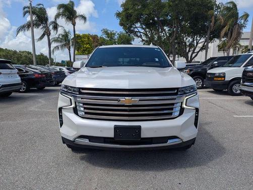 Iridescent Pearl Tricoat 2023 Chevrolet Tahoe High Country