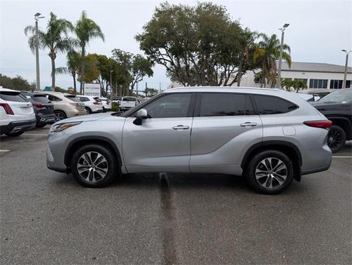 2020 Toyota Highlander XLE