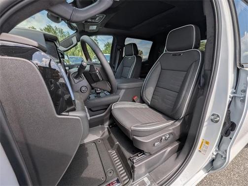 2025 GMC Sierra 1500 AT4X