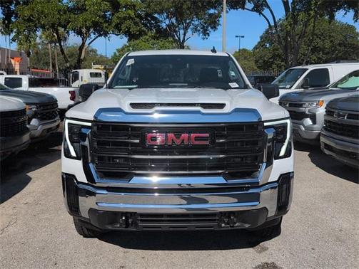 2025 GMC Sierra 3500 Pro