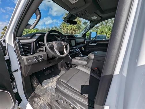 2025 GMC Sierra 2500 Denali