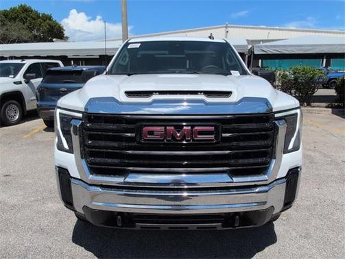 2025 GMC Sierra 3500 Pro