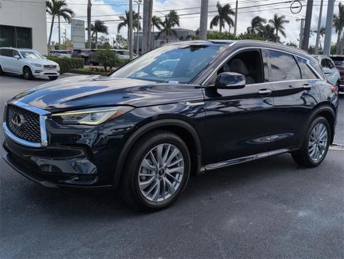 2023 INFINITI QX50 Luxe