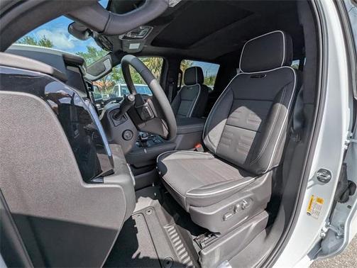 2025 GMC Sierra 1500 AT4X