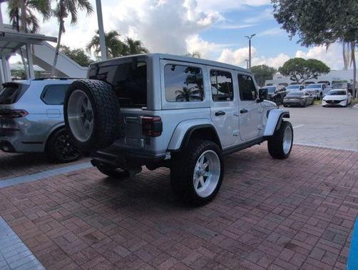 Silver Zynith Clearcoat 2024 Jeep Wrangler Sahara
