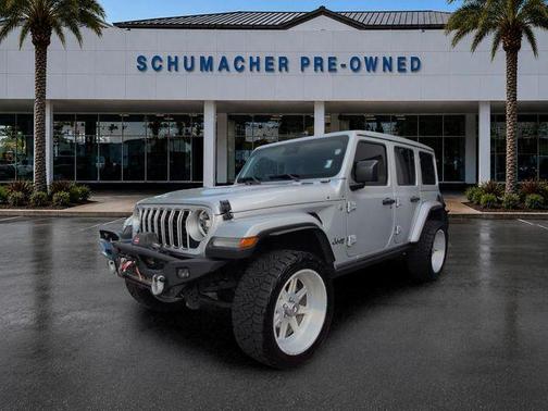 Silver Zynith Clearcoat 2024 Jeep Wrangler Sahara