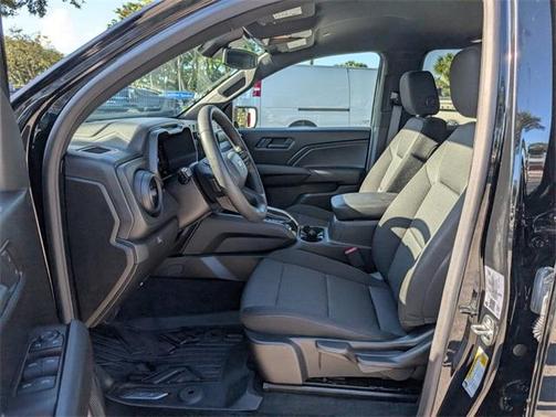 2025 Chevrolet Colorado WT