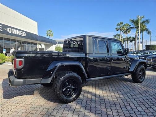 2023 Jeep Gladiator Sport