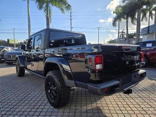2023 Jeep Gladiator Sport