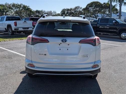 2017 Toyota RAV4 Hybrid Limited