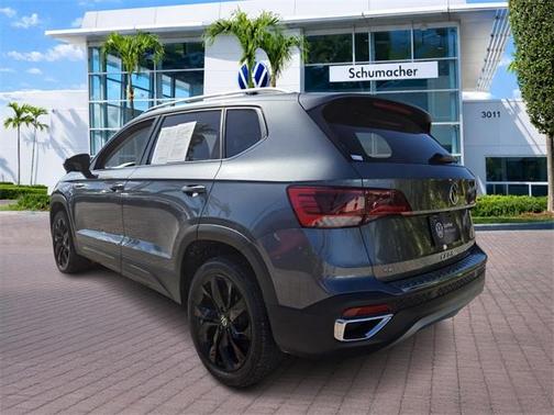 2024 Volkswagen Taos 1.5T SE