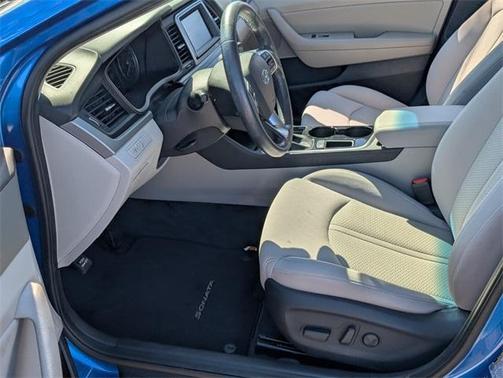 2018 Hyundai SONATA SEL