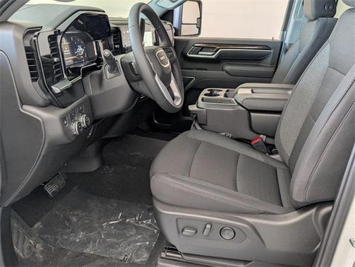 2025 GMC Sierra 2500 SLE