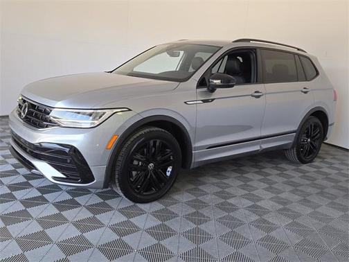 2022 Volkswagen Tiguan 2.0T SE R-Line Black