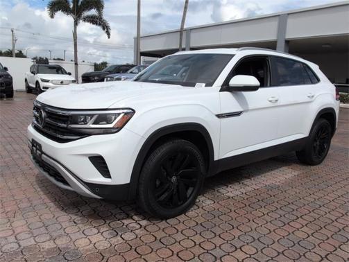 2022 Volkswagen Atlas Cross Sport 2.0T SE w/Technology