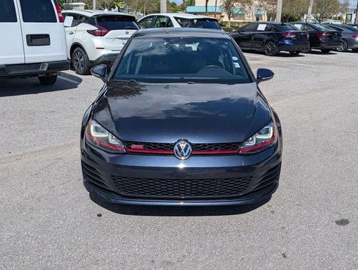 2017 Volkswagen Golf GTI SE 4-Door