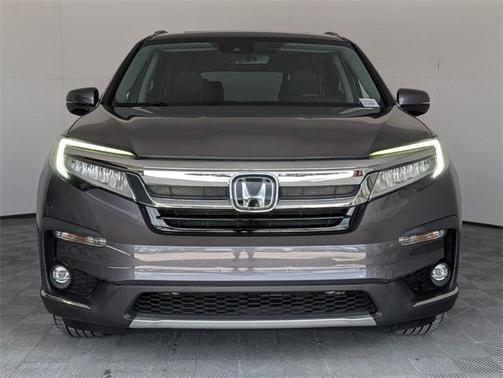 2022 Honda Pilot Touring 8-Passenger