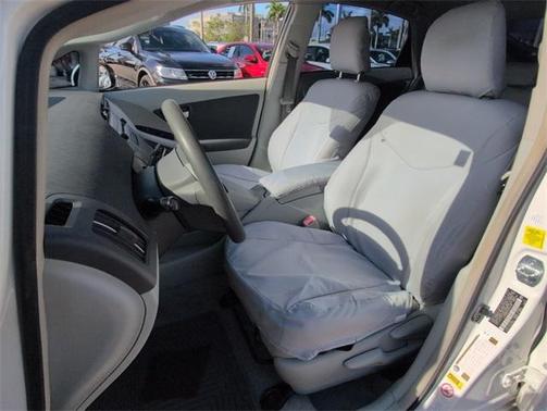 2010 Toyota Prius I